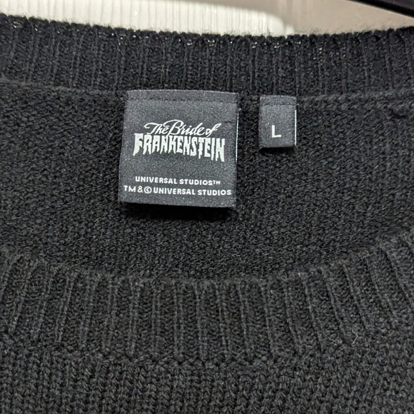 Universal studios Bride of Frankenstein distressed sweater - Picture 3 of 4